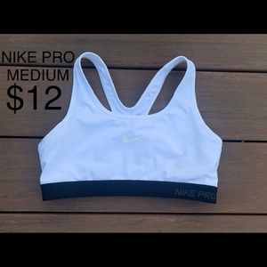 NIKE PRO SPORTS BRA